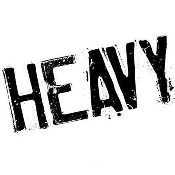 革製の軍用ブーツはなぜあんなに重いのでしょうか？