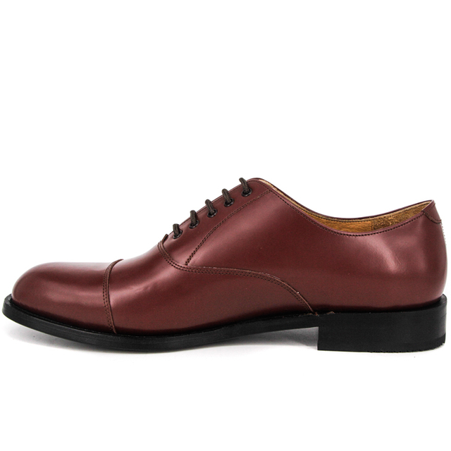 Eurooppalainen tukkukauppa kenk&auml;valmistajalta toimistokeng&auml;t 1279