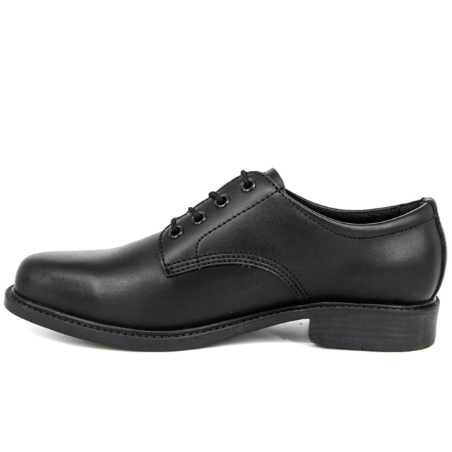 Nuorten kest&auml;v&auml;t oxfordin armeijan toimistokeng&auml;t 1273