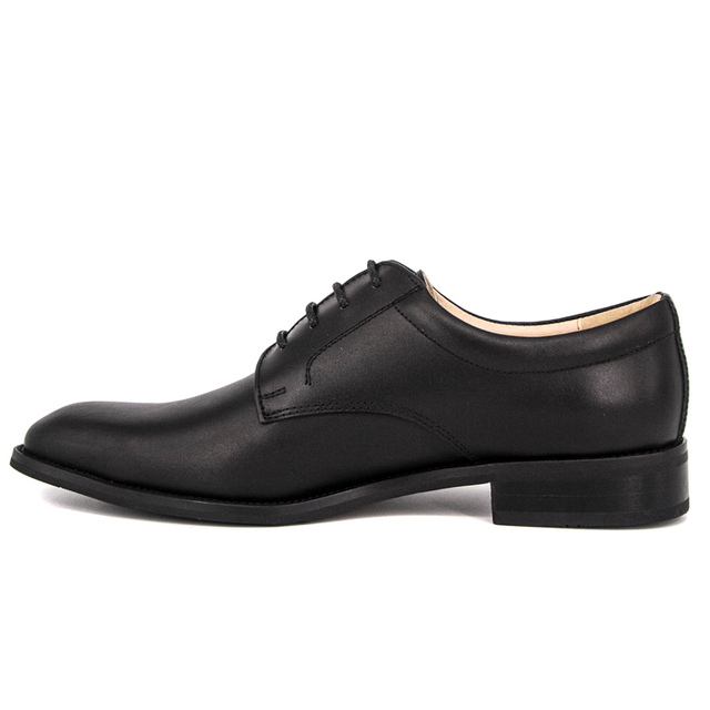 ស្បែកជើងការិយាល័យយោធាតិចតួចបំផុតរបស់ Oxford 1214